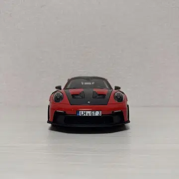 노레브 1/18 포르쉐 992 GT3 RS 바이자흐