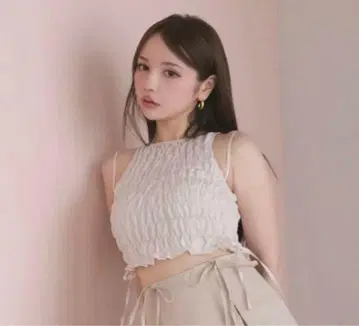 미사용 새상품 택 포함 andmary 메이 셔링 상의 아이보리