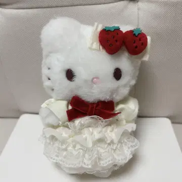 산리오 숏 케이크 헬로키티 마스코트