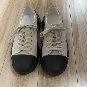 MB 클래식 댑 스니커즈