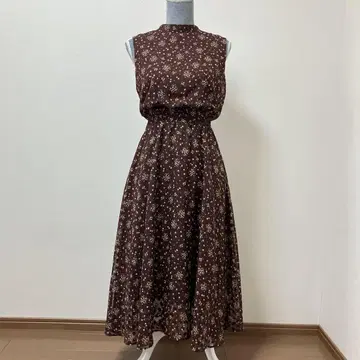 내추럴 뷰티 베이직 브라운 브라운 어른 여름 원피스 꽃 꽃무늬