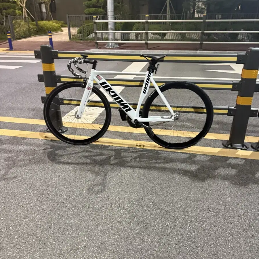 noon　準備中 スニーカー GENESIS ADVANCED 25S―22