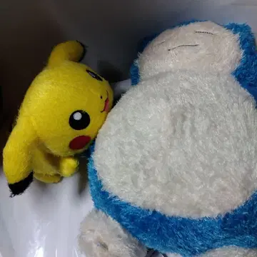 포켓몬 봉제 인형 피카츄와 카비곤