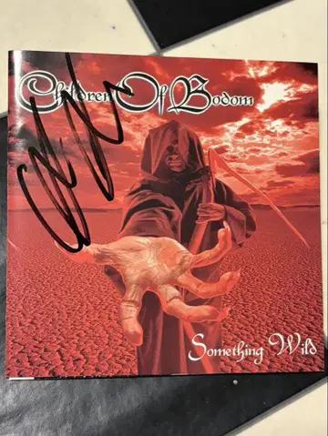 알렉시 라이호 사인 포함 Children of Bodom 1st 앨범