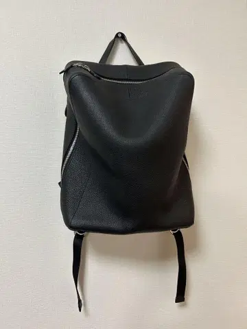 GANZO 블랙 가죽 백팩