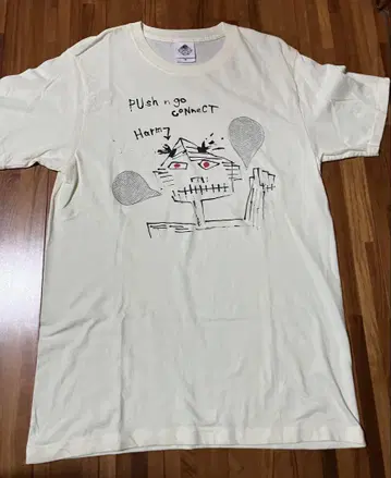 크로마니온즈 티셔츠 M 사이즈 크림색 PUNCH