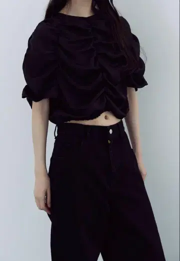 MEER. 크림 푸프 톱(블랙)