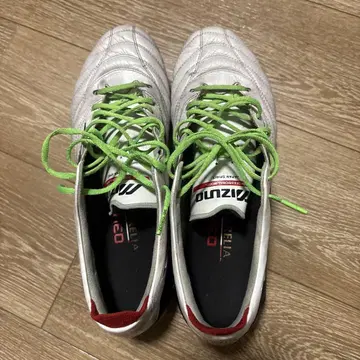 Mizuno Morelia NEO4 스파이크 슈즈
