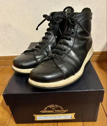 Silvano Mazza 블랙 하이컷 가죽 스니커즈
