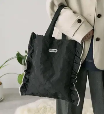 OUTDOOR PRODUCTS 퀼팅 토트백 블랙