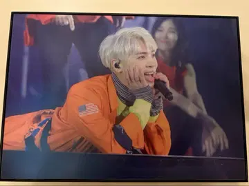 SHINee 정현 패널 펜 카페