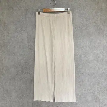 유니클로 (M) 플리츠 스트레이트 팬츠 * 스트레치 * 허리 밴딩