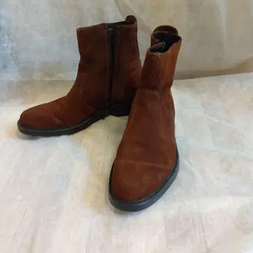 이탈리아제 남성용 부츠 스웨이드 브라운 39