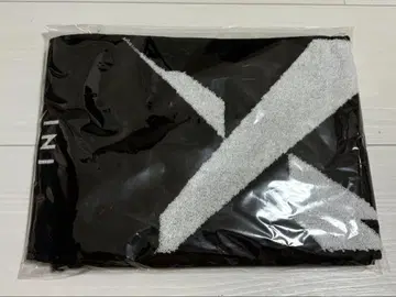 INI XQEARE 머플러 타월
