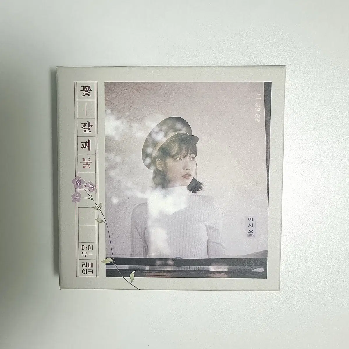 【未開封】IU 花しおり Special Remake Mini Album IU - A Flower Bookmark 3 [Special Remake Mini Album] - K PLACE