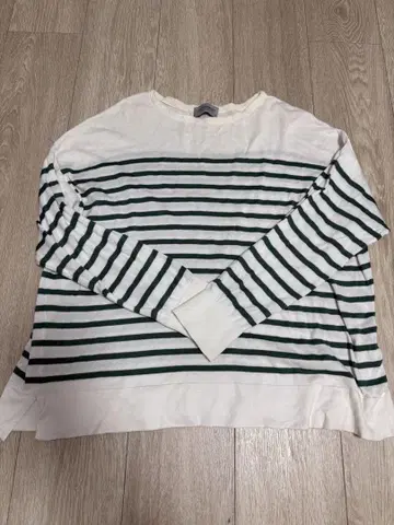 JOHN SMEDLEY 긴팔 스트라이프 탑