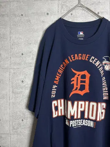 해외 구제 의류 반팔 티셔츠 MLB 타이거즈 챔피온 T 네이비