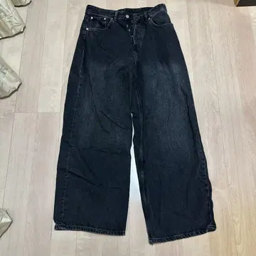 자라 엑스트라 배기 데님