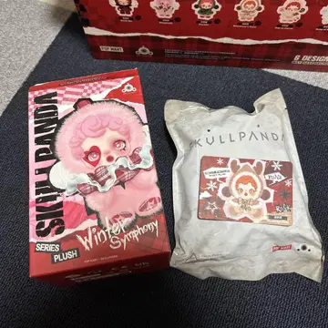 POPMART SKULLPANDA 스컬 팬더 봉제 인형