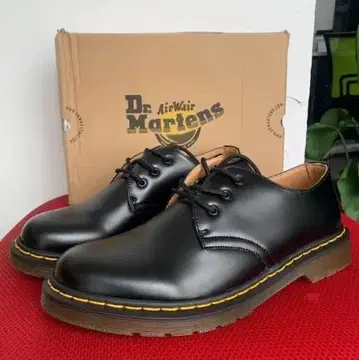 Dr.Martens 닥터마틴 1461 클래식 로탑 3홀