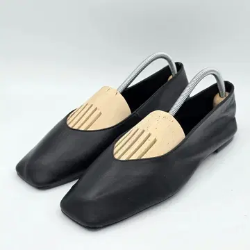 새상품급 자라 37/24cm 플랫슈즈 스퀘어토 펌프스 블랙