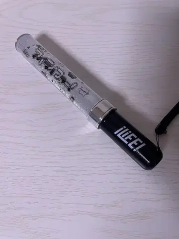 iLiFE! 공식 응원봉 킨브레