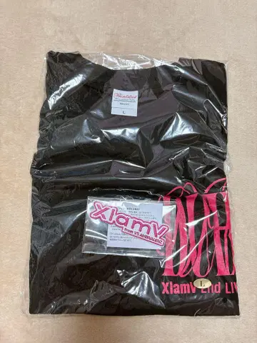 XlamV 2nd Live DUH 티셔츠, 와펜