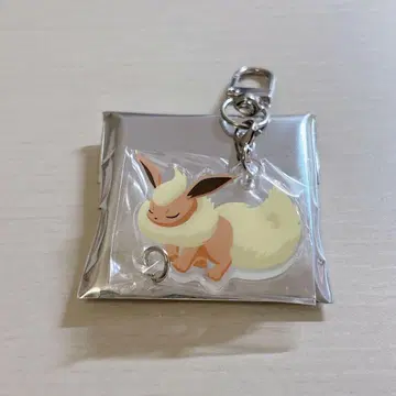 이브이 아크릴 키링 약 8cm