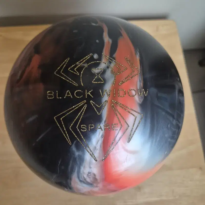 BLACK WIDOW ウレタン　15ポンド Amazon.co.jp: Hammer Black Widow 2.0 ボーリングボール