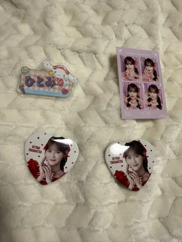 타카마츠 히토미 캔뱃지 네임 배지 4컷 포토 카드 묶음 판매