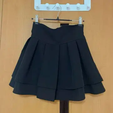 미셸 마카롱 michellMacaron 슬림 레그 스커트 블랙 S 사이즈