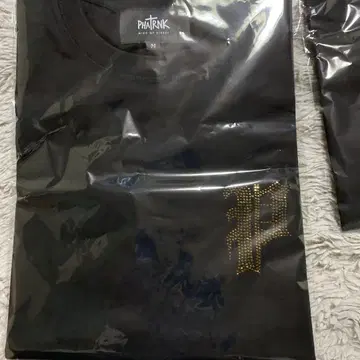 PHATRNK 스톤 티셔츠