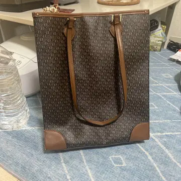브라운 패턴 토트백