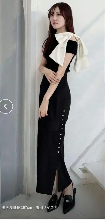 BIG 리본 포함 니트 탑 프리 블랙 시착만 한 상품