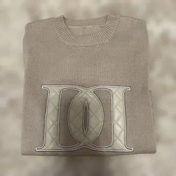 Darich 백 오픈 아플리케 니트 탑 [새상품]