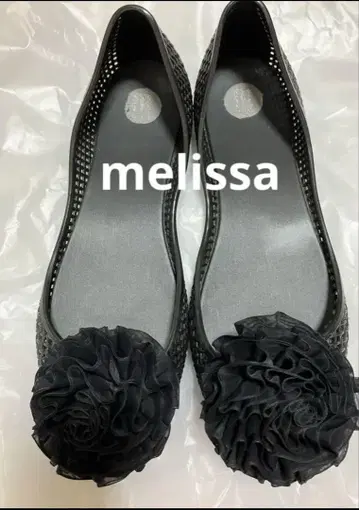 Melissa 멜리사 꽃 모티브 플랫 샌들