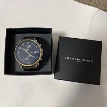 HILFIGER 네이비 아날로그 시계