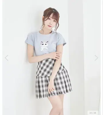 로제뮤즈 캣 프린트 티셔츠 고양이 블루