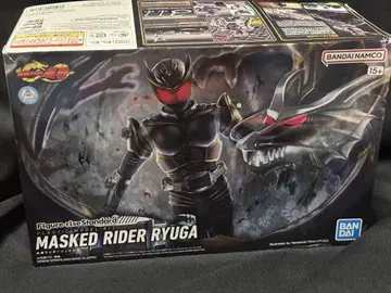 Figure-rise Standard 가면라이더 류가