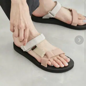 TEVA WOMEN 스포츠 샌들 베이지, 화이트, 블랙