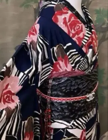 후리소데 장미 리본 장미 꽃 리본 마치 자수처럼 부푼 직조 이중 기모노