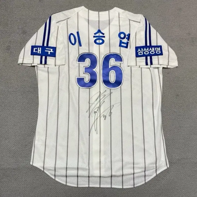 이승엽 삼성 라이온즈 실착 사인유니폼