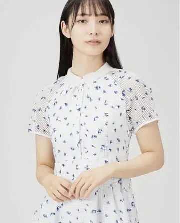 CELFORD 카라 미니 꽃무늬 원피스 화이트
