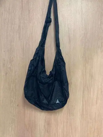 Roa Hiking Packable 숄더백