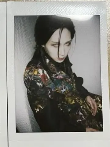 흠집 바구사미 2025 폴라로이드