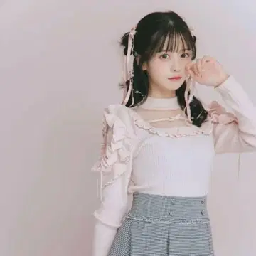 meltie 반짝반짝 숄더 프릴 니트 핑크
