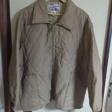 Lee Outerwear 퀼팅 자켓 베이지