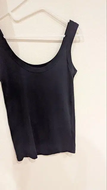 두지엠 클라세 탱크탑
