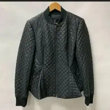 BCBG 가죽 합성 가죽 블랙 퀼팅 집업 자켓