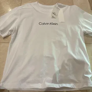 미사용 새상품 CALVIN KLEIN 로고 T 셔츠 정국
